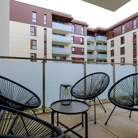 Mood Apartamenty, Rewolucji 1905r 69 Apartment