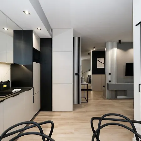Mood Apartamenty, Rewolucji 1905r 69 Lodz