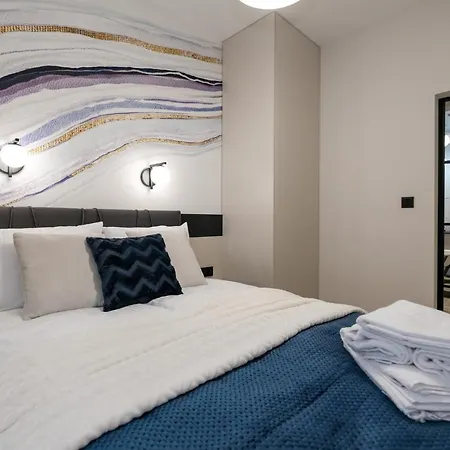 Mood Apartamenty, Rewolucji 1905r 69 Apartment *