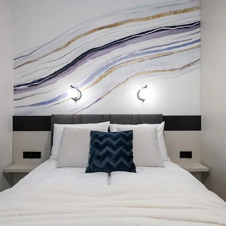 Mood Apartamenty, Rewolucji 1905r 69 Apartment *