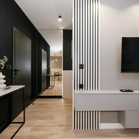 Mood Apartamenty, Rewolucji 1905r 69 Apartment *