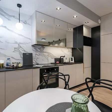Apartment Mood Apartamenty, Rewolucji 1905r 69 *
