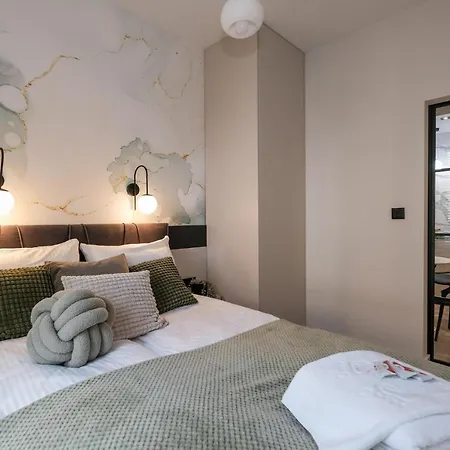 Apartment Mood Apartamenty, Rewolucji 1905r 69 *