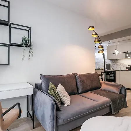 Apartment Mood Apartamenty, Rewolucji 1905r 69 *