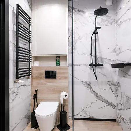 Mood Apartamenty, Rewolucji 1905r 69 * Lodz